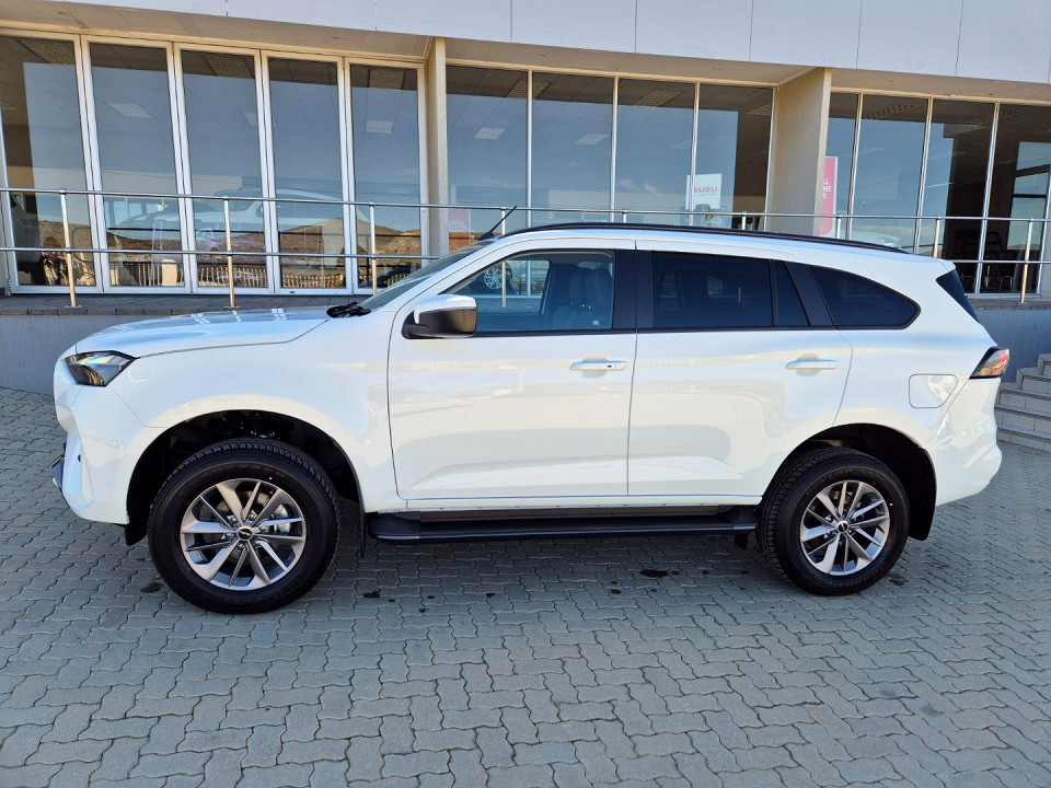 ISUZU MU-X 3.0D LS A/T, image 2