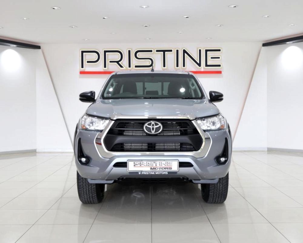 Toyota Hilux Double Cab 2.4GD6 RB Raider MT, image 2
