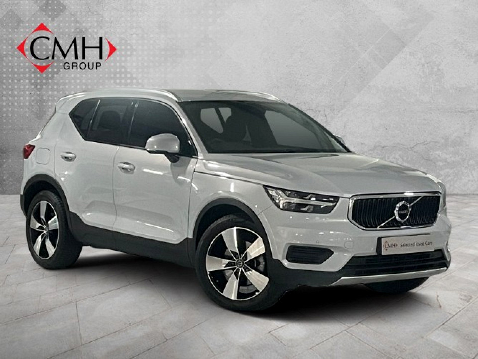 VOLVO XC40 D4 MOMENTUM AWD GEARTRONIC, image 1