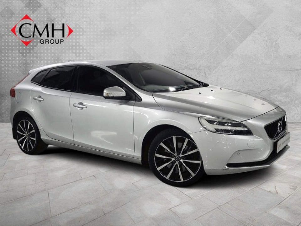 VOLVO V40 T4 ELITE POWERSHIFT, image 1