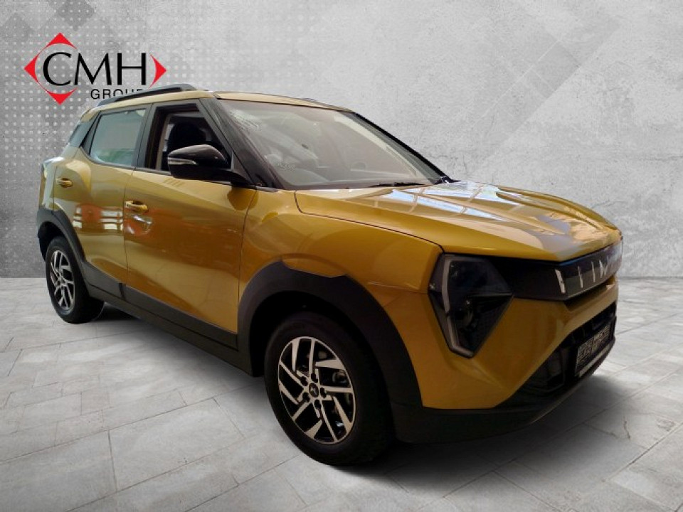 MAHINDRA XUV3XO 1.2T AX5 A/T, image 1