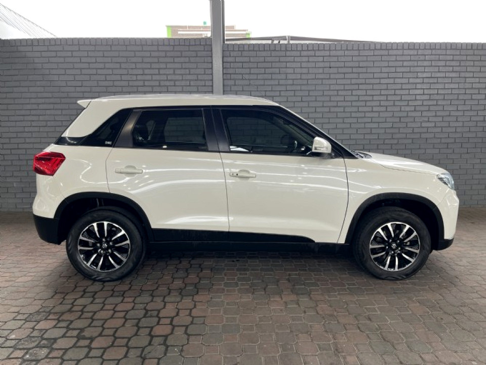 SUZUKI VITARA BREZZA 1.5 GLX A/T, image 2