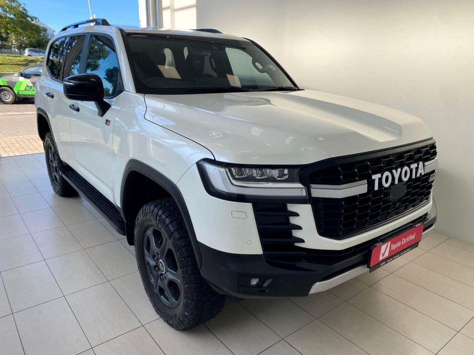 Toyota Land Cruiser 300 V6 3.5T GR-S, image 1