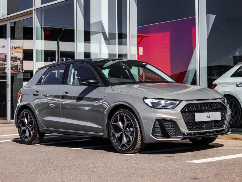 AUDI A1 SPORTBACK 30 TFSI BLACK EDITION S-TRONIC, image 1