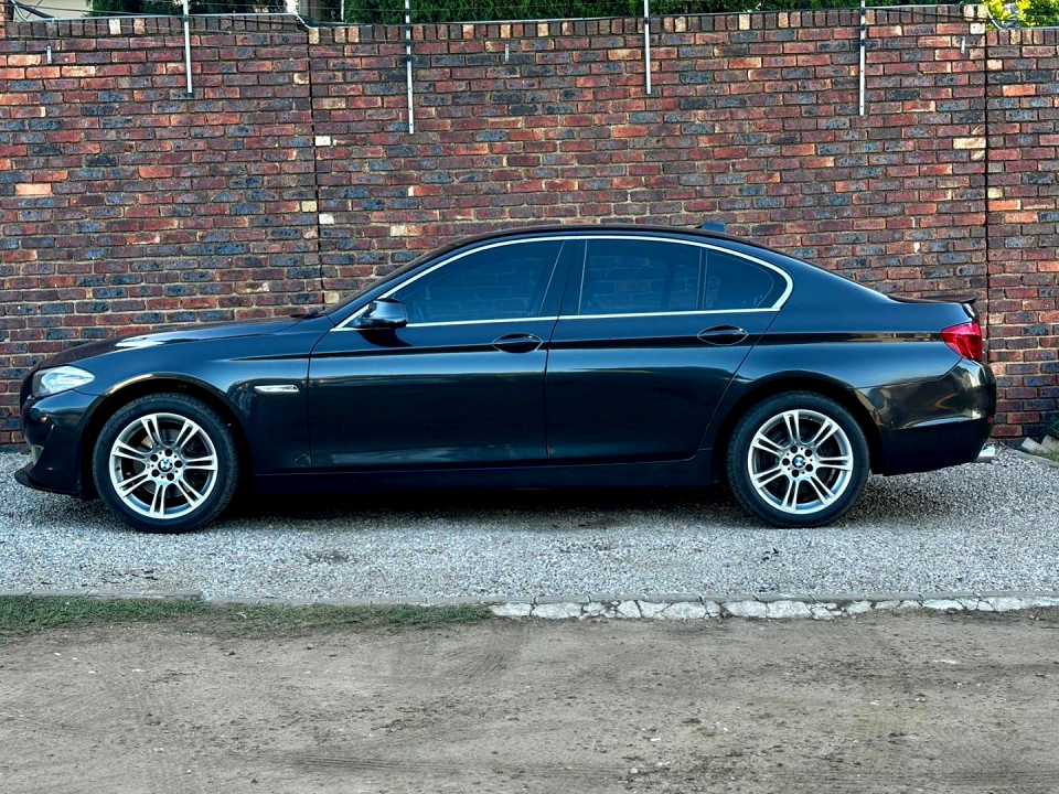 BMW 523i EXCLUSIVE A/T (F10), image 2