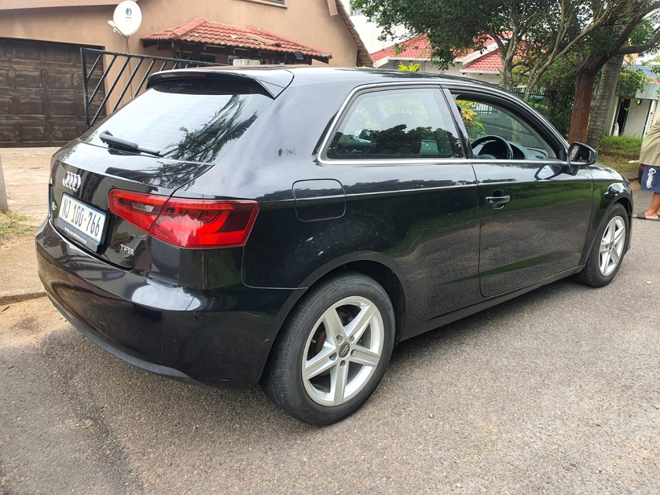AUDI A3 1.8T FSI SE STRONIC 3DR, image 2