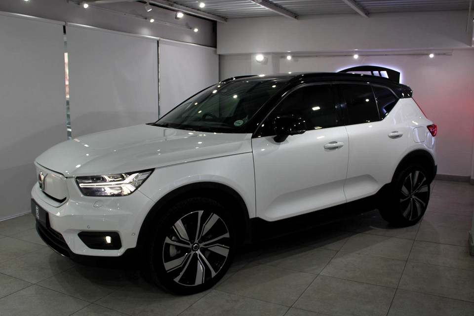 VOLVO XC40 P8 RECHARGE, image 2