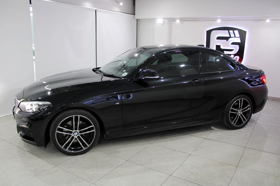 BMW 220i coupe M Sport auto, image 2