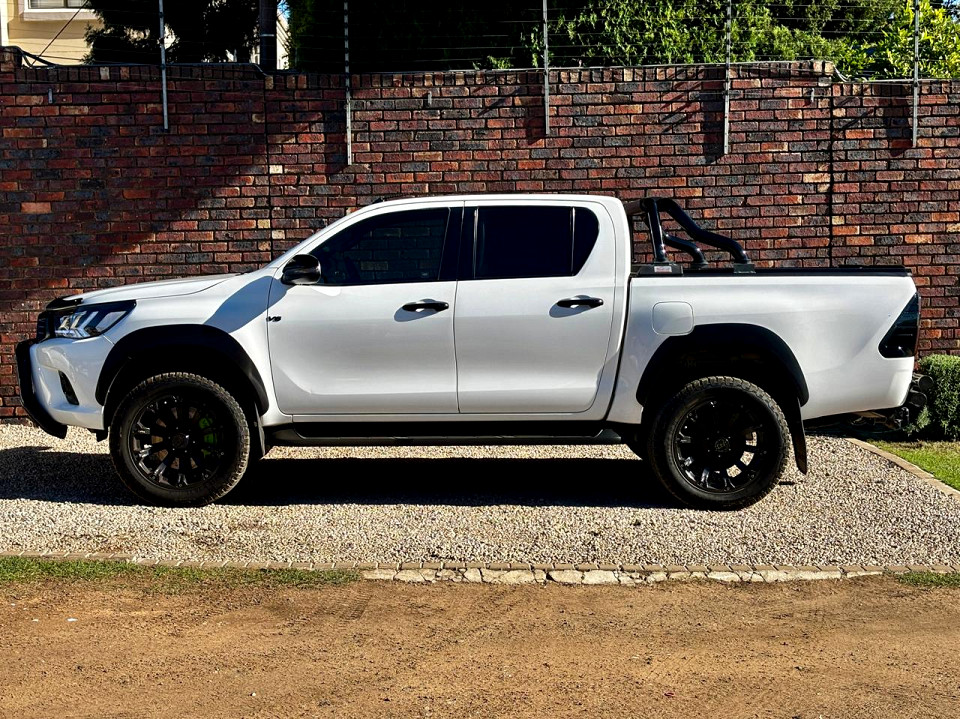 TOYOTA HILUX 4.0 V6 RB RAIDER P/U D/C A/T, image 2
