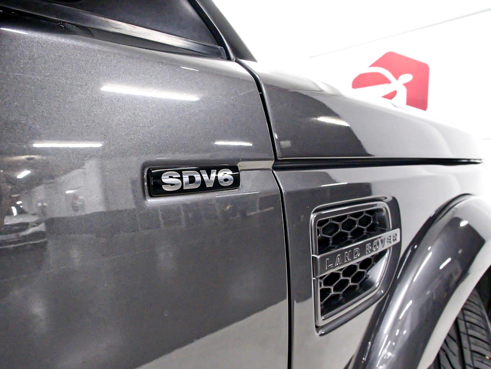 LAND ROVER DISCOVERY 4 3.0 TD/SD V6 SE, image 2
