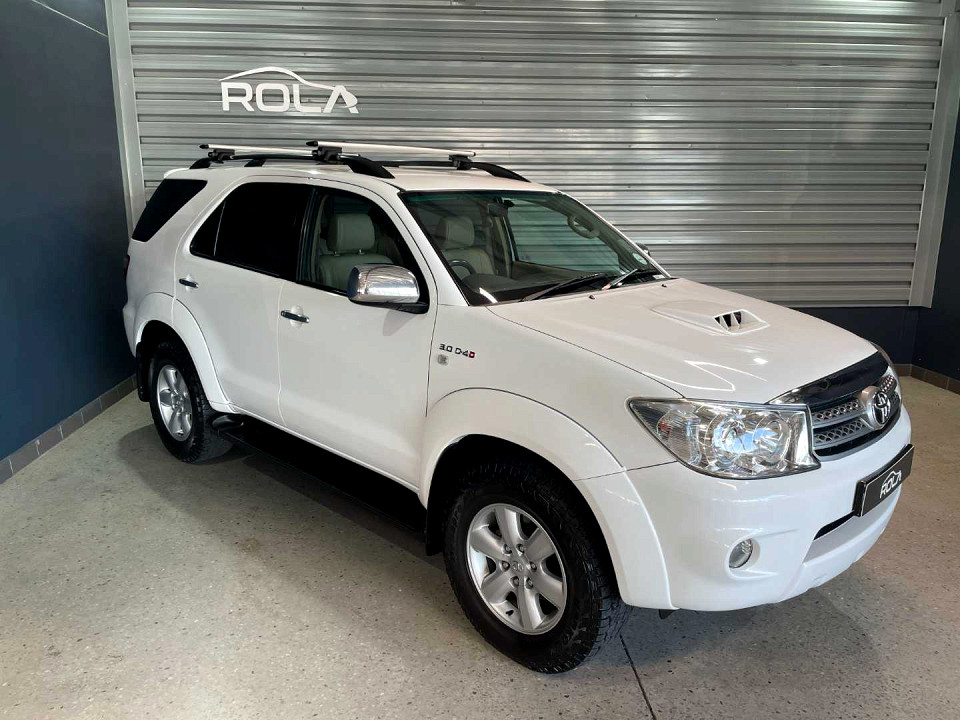 Toyota Fortuner 3.0D-4D 4x4 automatic, image 1