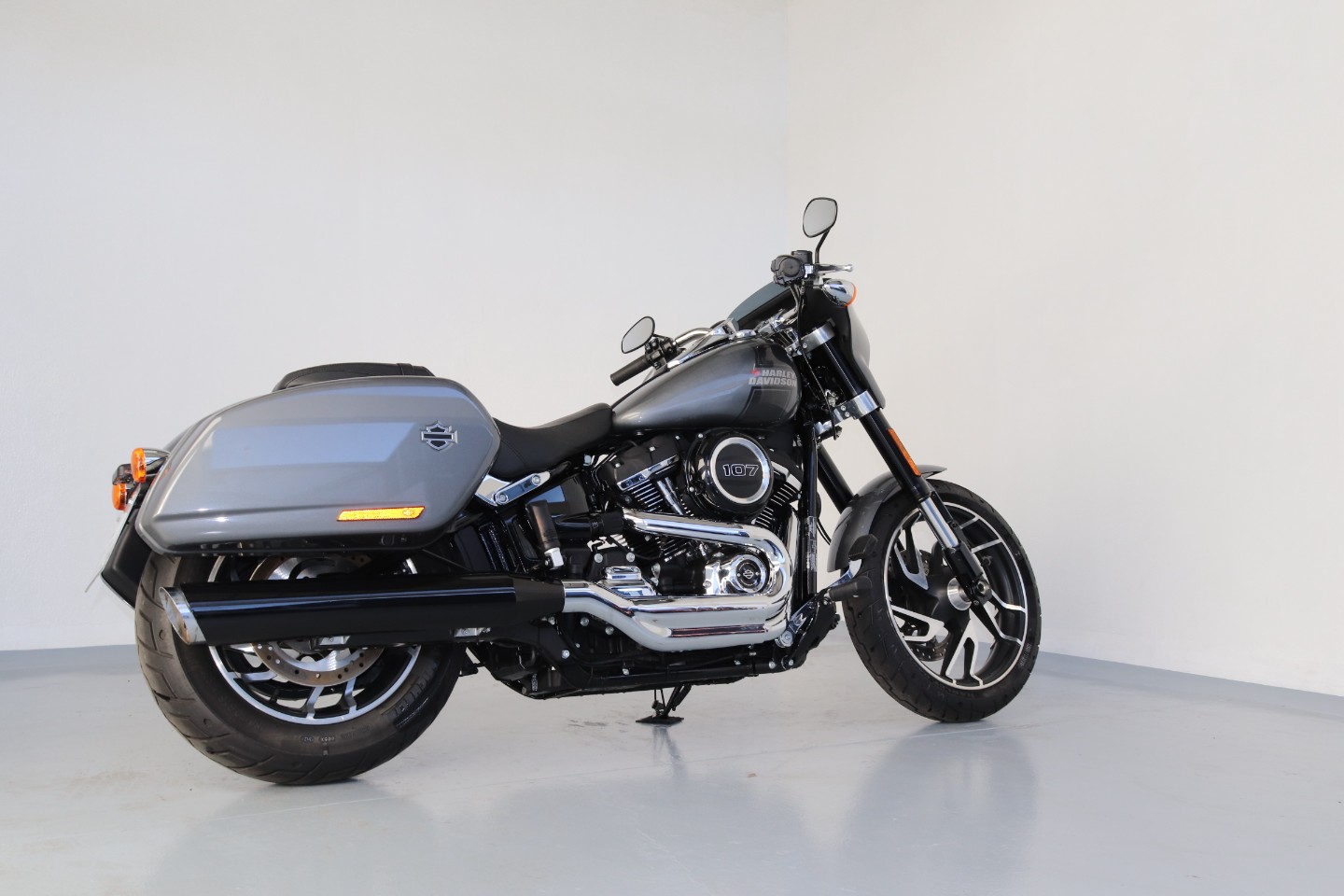 HARLEY DAVIDSON SPORT GLIDE, image 2