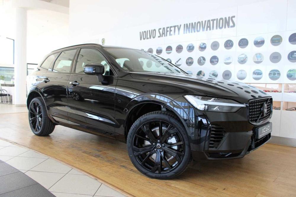 Volvo XC60 T8 Twin Engine AWD Plus Black Edition, image 1