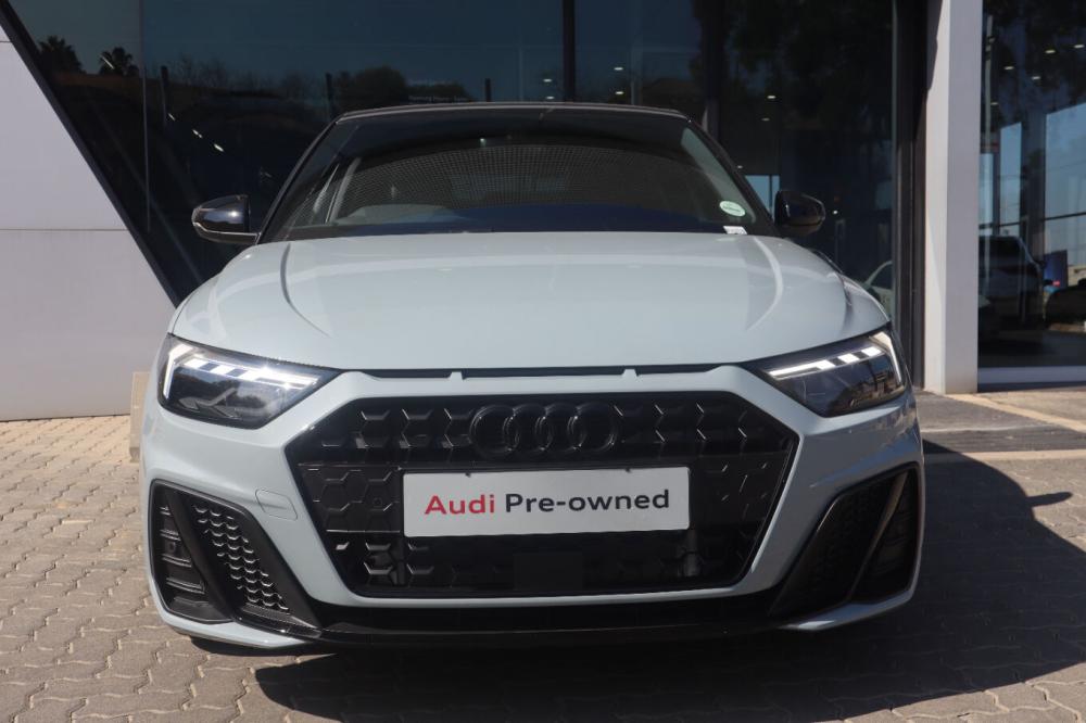 Audi A1 Sportback Black Edition 30 TFSI S tronic, image 2