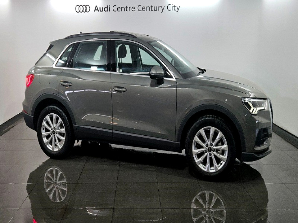 AUDI Q3 35 TFSI S TRONIC URBAN EDITION, image 2