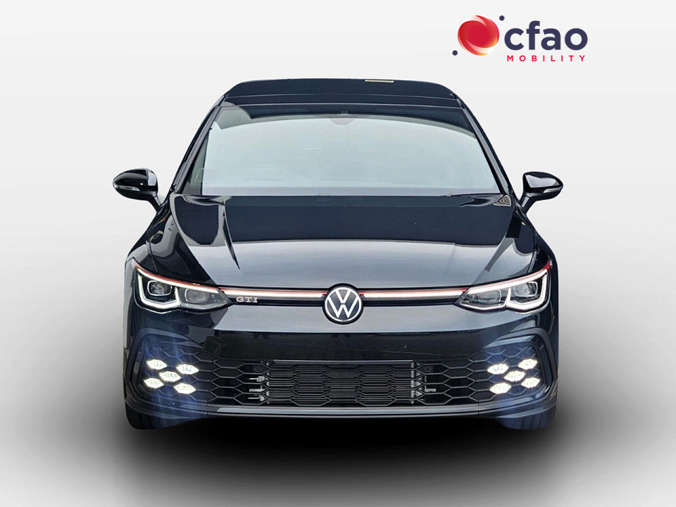 Volkswagen Golf 8 GTi  2.0 TSI DSG, image 2