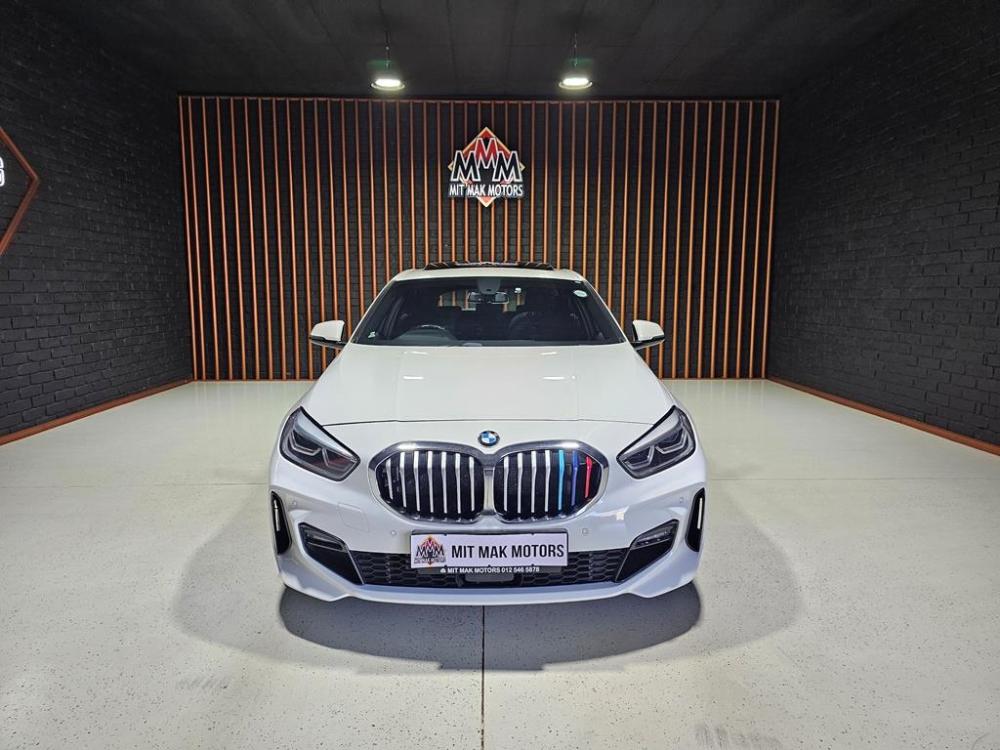 BMW 118i M Sport, image 2