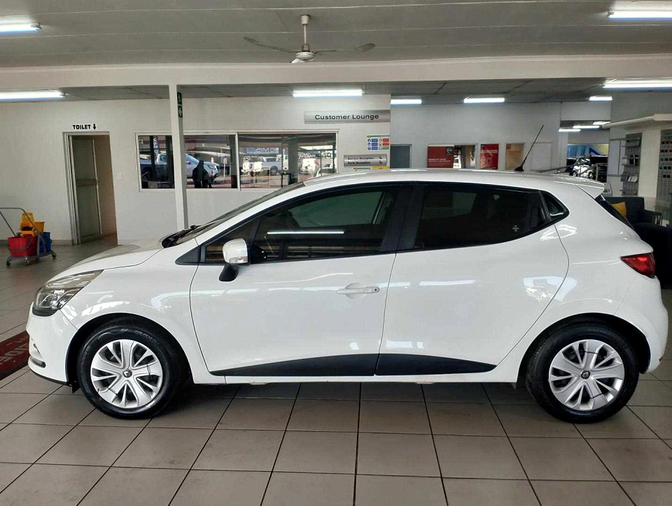 RENAULT CLIO IV 900T AUTHENTIQUE 5DR (66KW), image 2