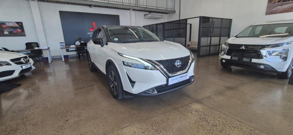 Nissan Qashqai 1.3T Acenta Xtronic CVT, image 1