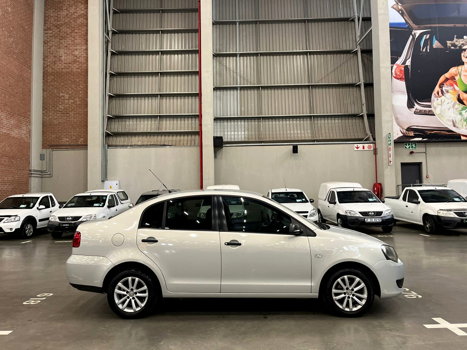 VOLKSWAGEN POLO VIVO 1.4 TRENDLINE, image 2