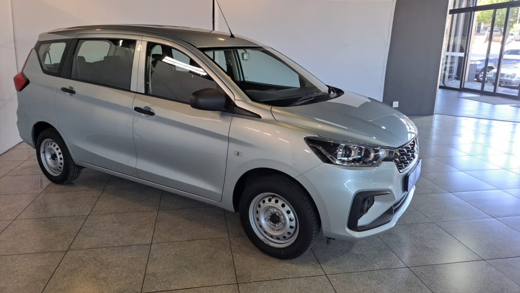 SUZUKI ERTIGA 1.5 GA, image 2