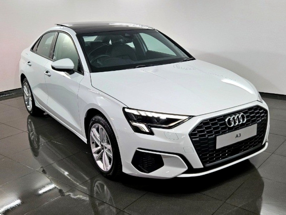 AUDI A3 35 TFS URBAN EDITION TIP, image 1