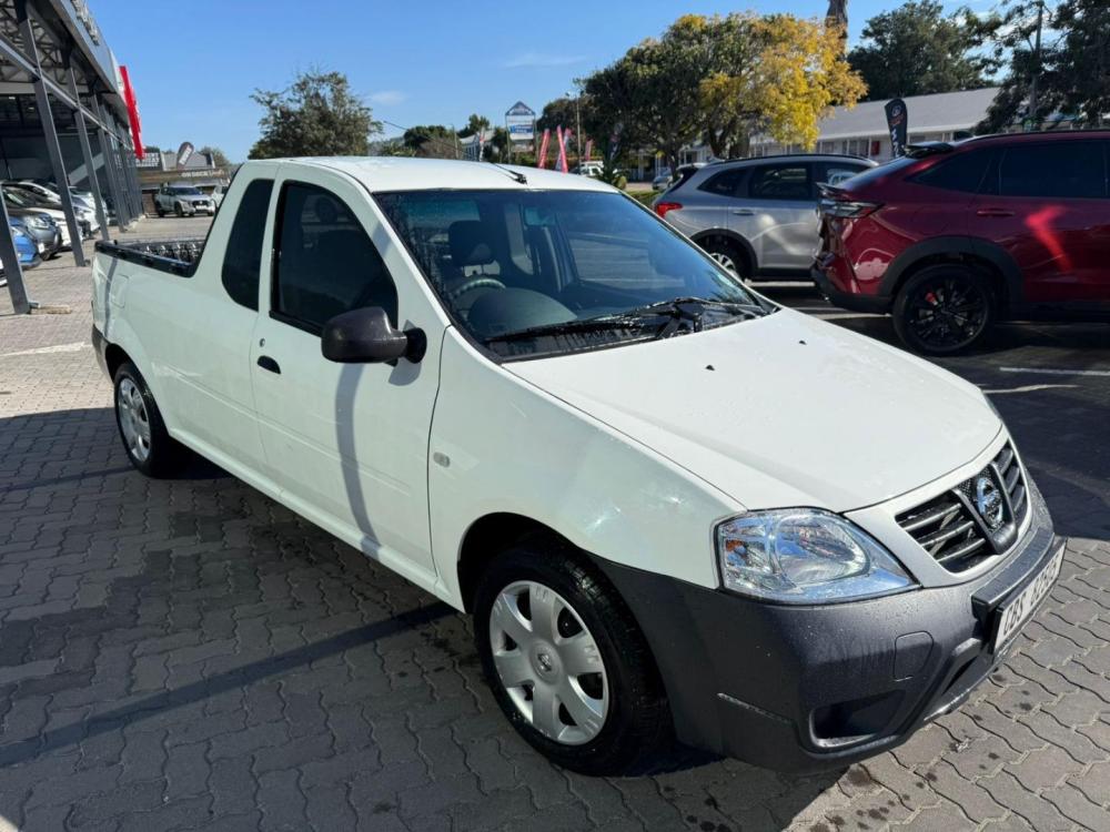 NISSAN NP200 1.6  A/C SAFETY PACK P/U S/C, image 2