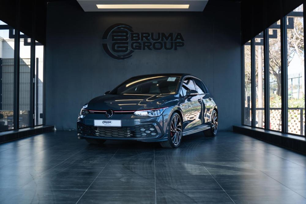 Volkswagen Golf 8 GTI 2.0 TSI DSG, image 1