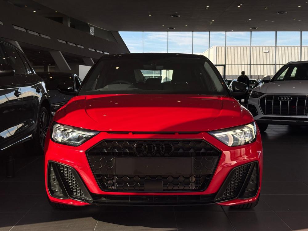 AUDI A1 SPORTBACK 30 TFSI BLACK EDITION S-TRONIC, image 2