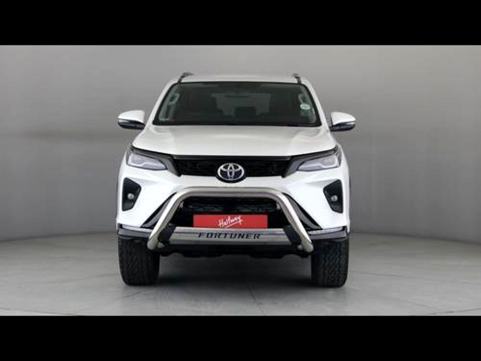 TOYOTA FORTUNER 2.4GD-6 4X4 A/T, image 2