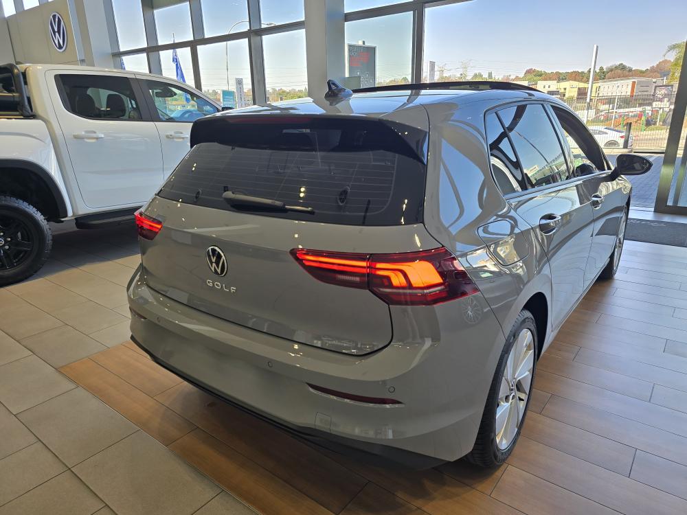 Volkswagen Golf 1.4 TSI Life + Tiptronic (110KW), image 2