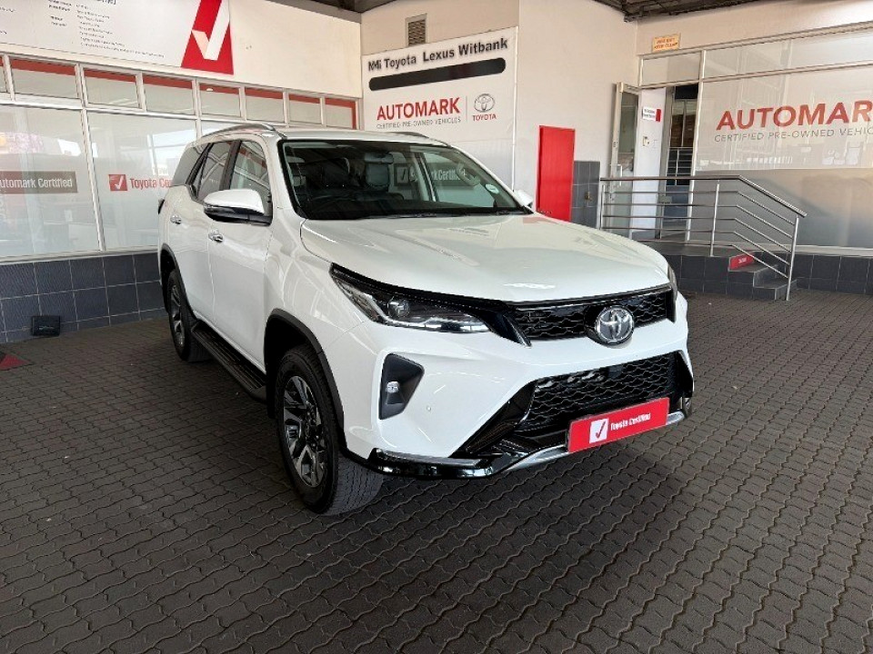 TOYOTA  FORTUNER 2.8GD-6 R/B A/T, image 1