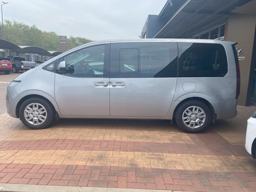 HYUNDAI STARIA 2.2D EXECUTIVE A/T , image 2