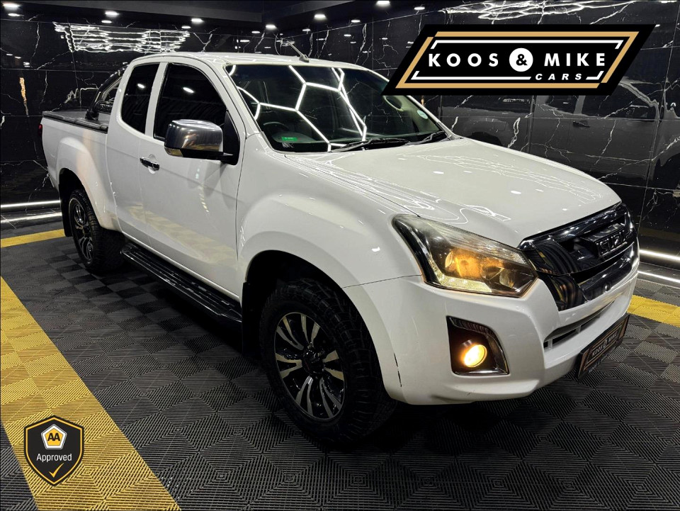 Isuzu KB 300D-Teq Extended cab LX, image 2