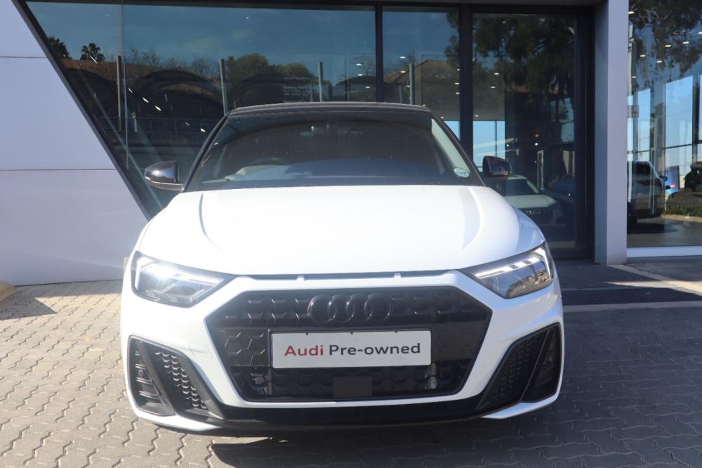 Audi A1 Sportback Black Edition 30 TFSI S tronic, image 2