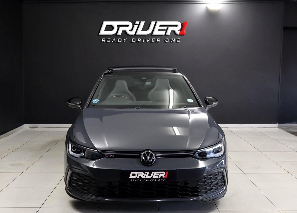 Volkswagen Golf 8 GTi  2.0 TSI DSG, image 2