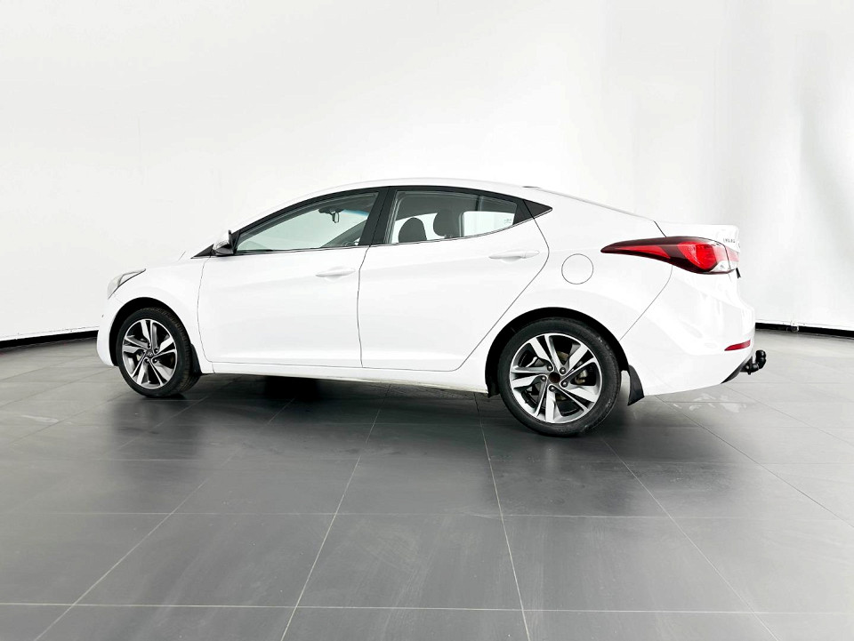 HYUNDAI ELANTRA 1.6 PREMIUM A/T, image 2