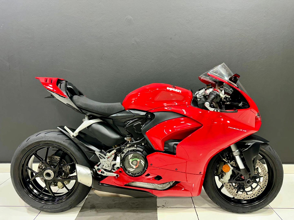 DUCATI V2, image 2