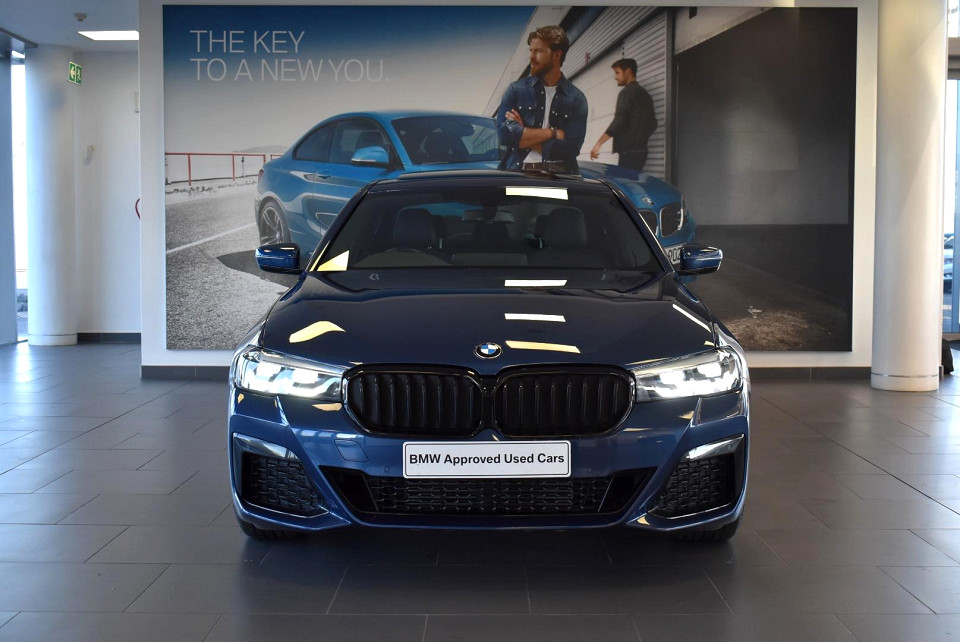 BMW 520d M SPORT, image 2