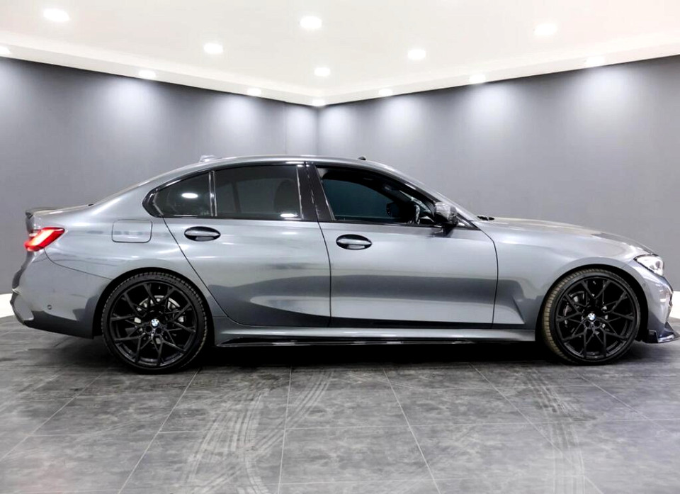 BMW 320d M Sport, image 2