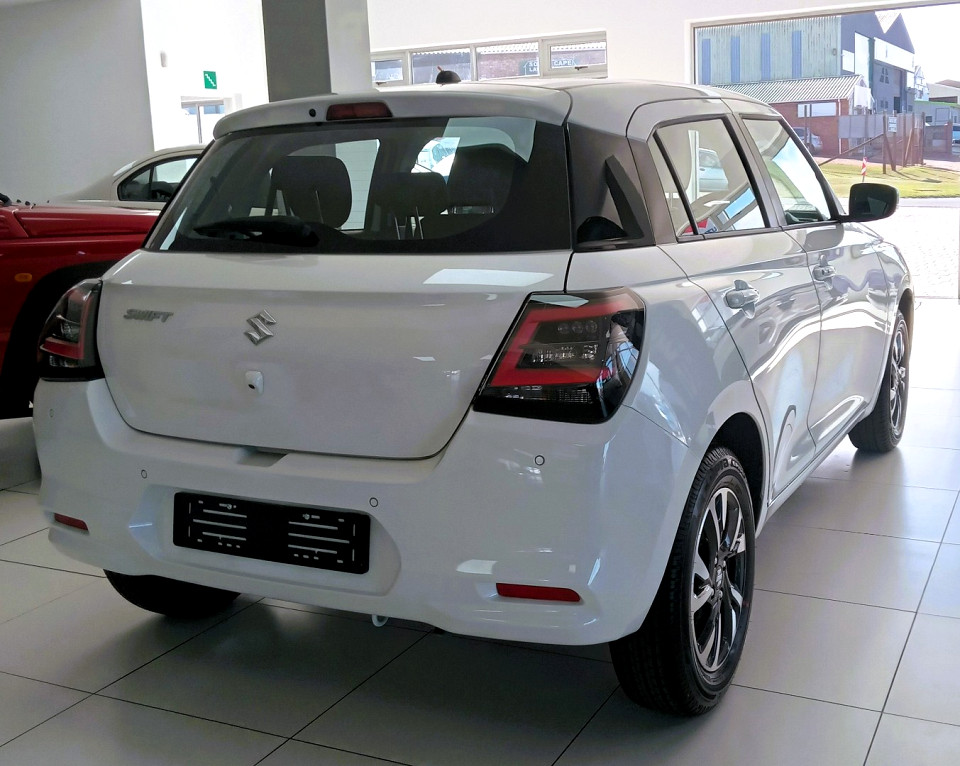 SUZUKI SWIFT 1.2 GLX CVT, image 2