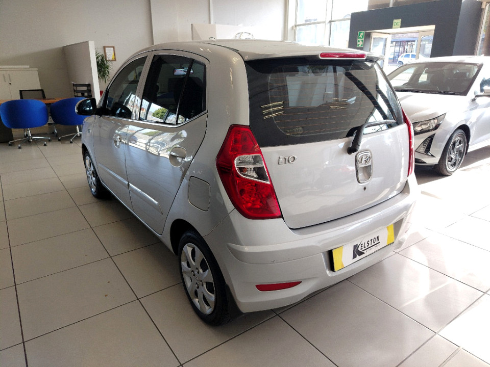 HYUNDAI i10 1.1 GLS, image 2
