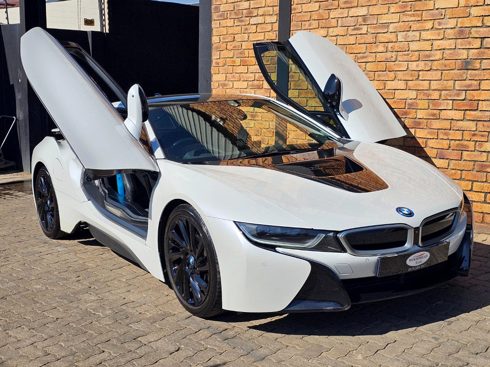 BMW i8, image 2