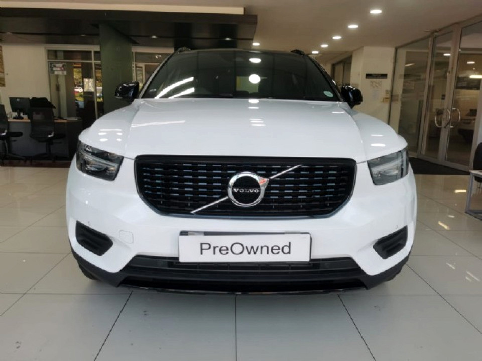 VOLVO XC40 T4 R-DESIGN GEARTRONIC , image 2