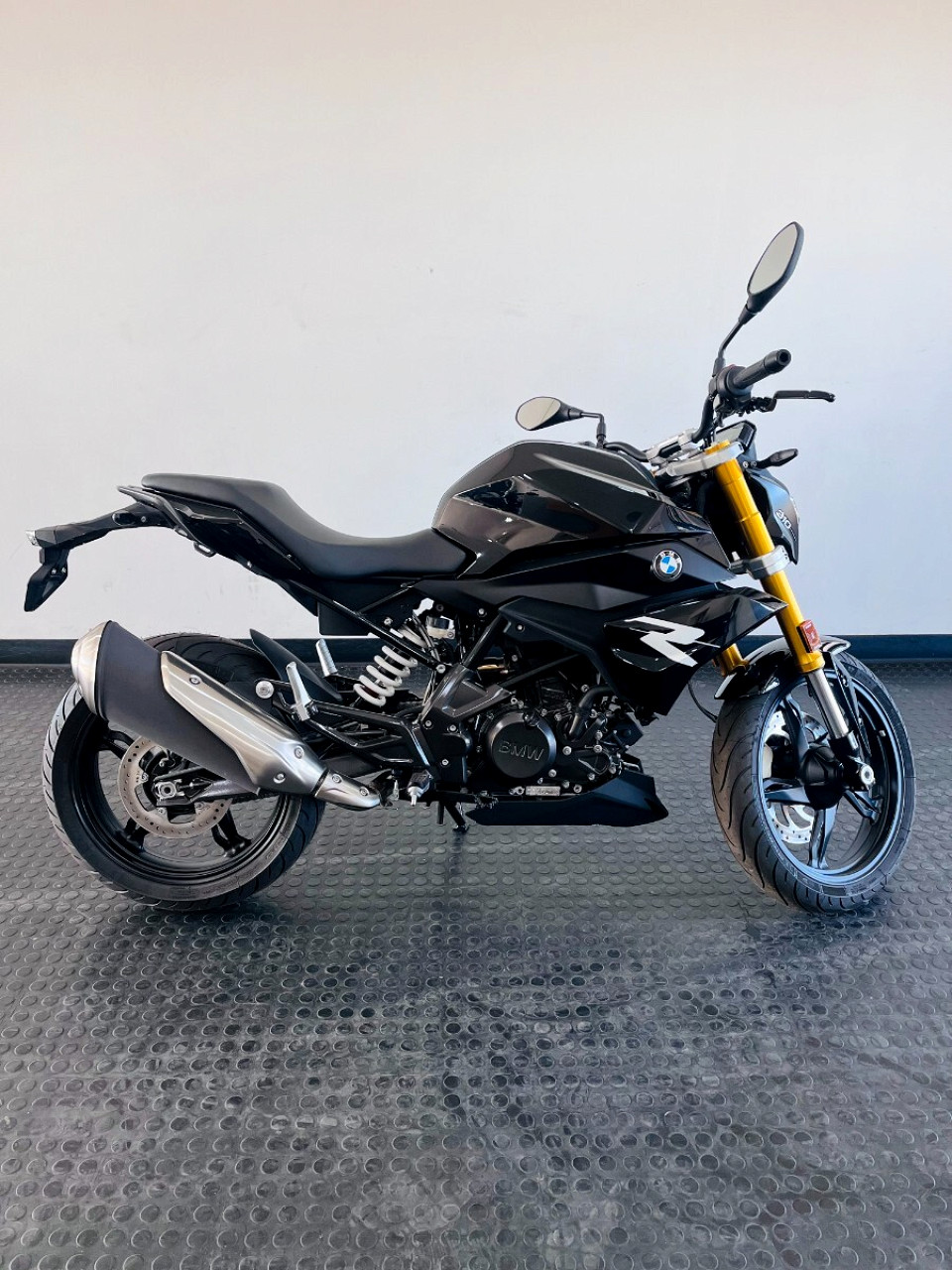 BMW G 310 R COSMIC BLACK, image 1