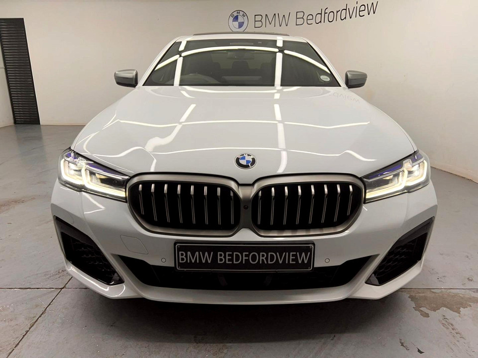 BMW M550i xDRIVE A/T (G30), image 2