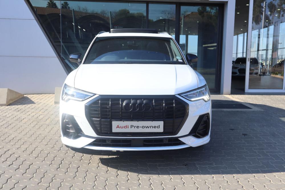 Audi Q3 35 TFSI S tronic Black Edition, image 2