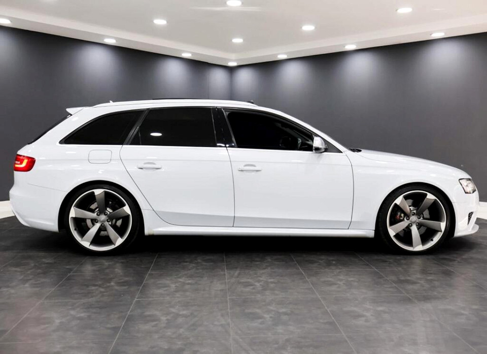 Audi RS4 Avant 4.2 FSI quattro S tronic, image 2