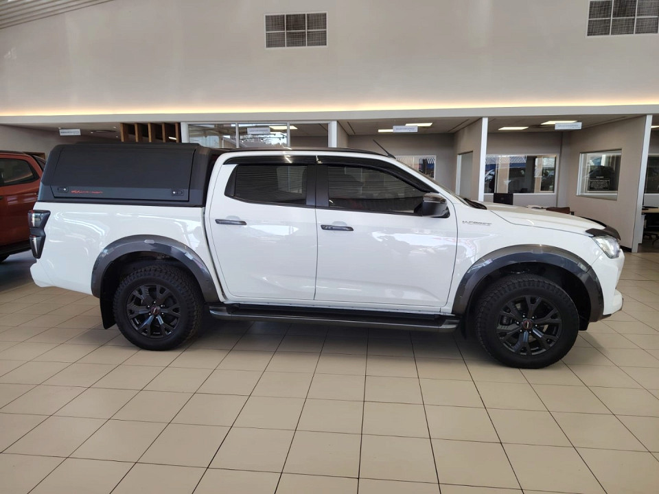 ISUZU D-MAX 3.0 Ddi V-CROSS HR A/T D/C P/U, image 2