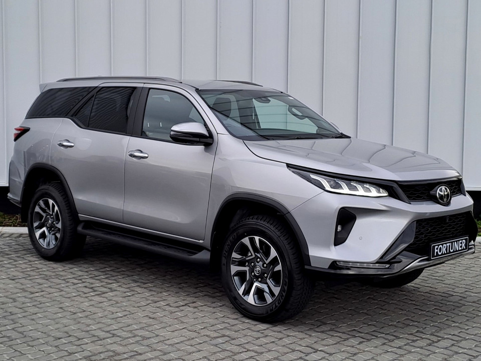 TOYOTA  FORTUNER 2.8 GD-6 4X4 VX A/T, image 1
